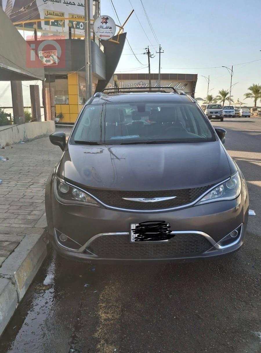 Chrysler Pacifica